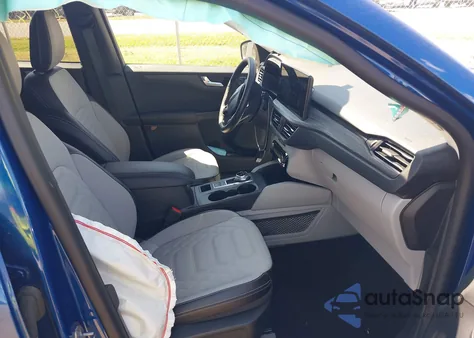 2023 Ford Escape Platinum z USA, uszkodzony, nr VIN 1FMCU9JZ7PUA07612